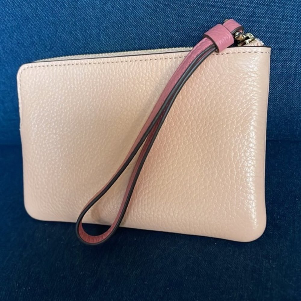 Coach Corner Zip Wristlet In Colorblock With Horse And Carriage - Picture 16 of 16